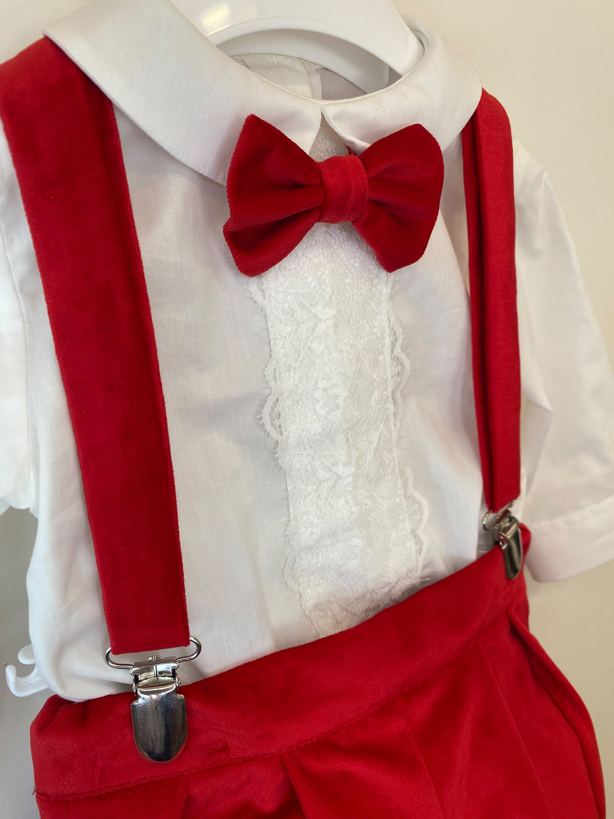 Completo Elegante Bimbo 2 Pezzi in Velluto Rosso con Bretelle e Pizzo π¦β¨β
