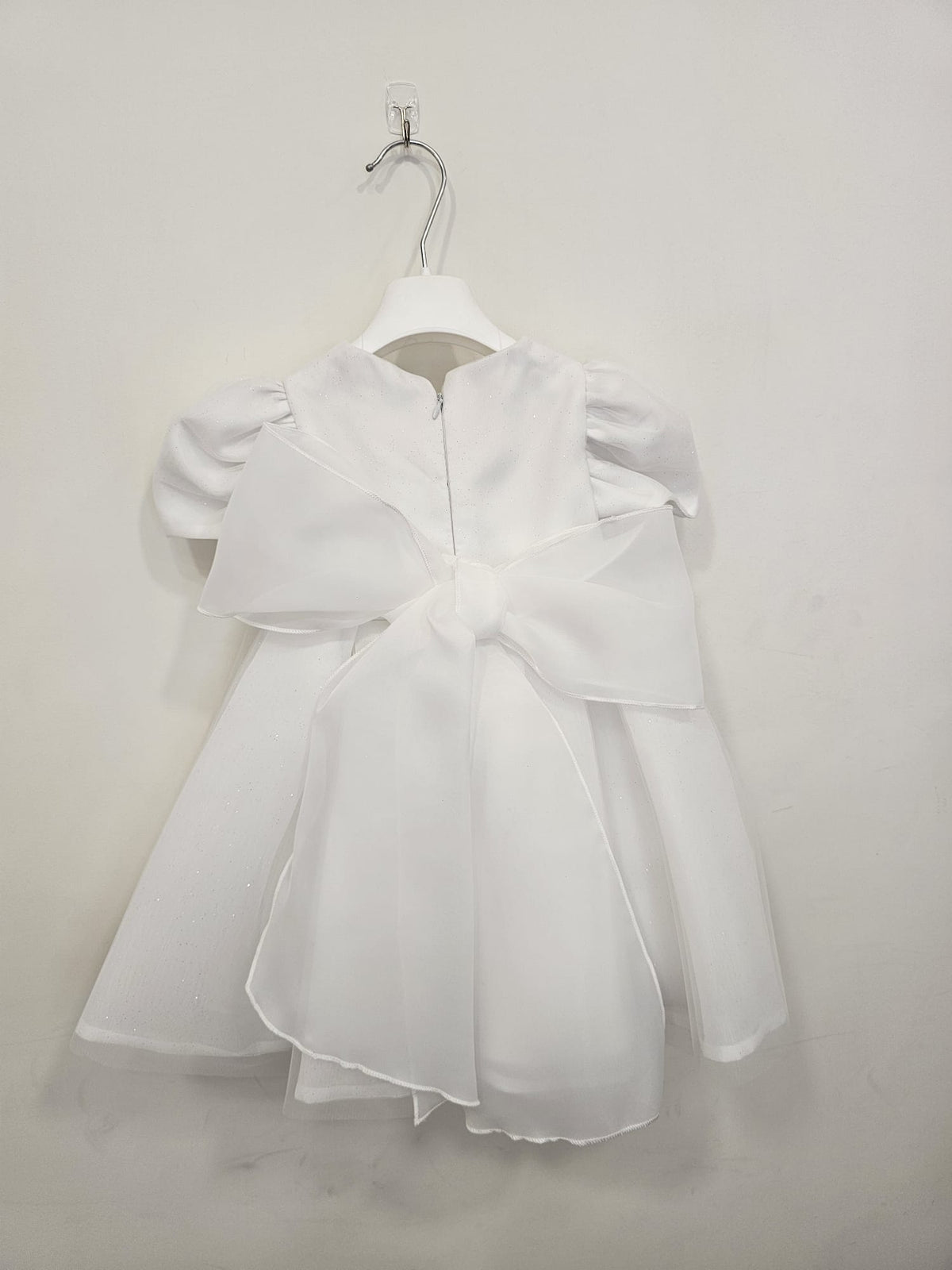 Abito da Cerimonia Bianco con Cintura Perline e Maxi Fiocco ✨👶