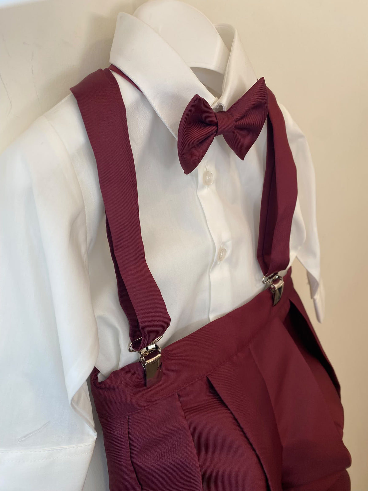Completo Elegante Bimbo 2 Pezzi Bordeaux con Bretelle 👦✨⭐