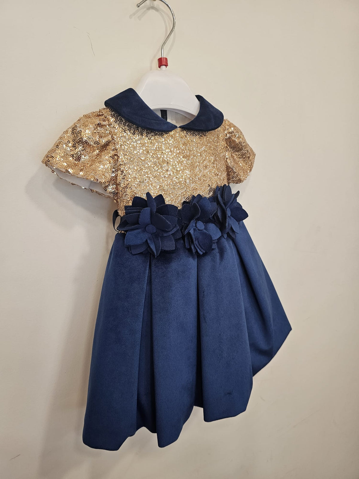 Abito Cerimonia Bimba Sequin Oro e Velluto Blu con Fiori 3D ✨💙