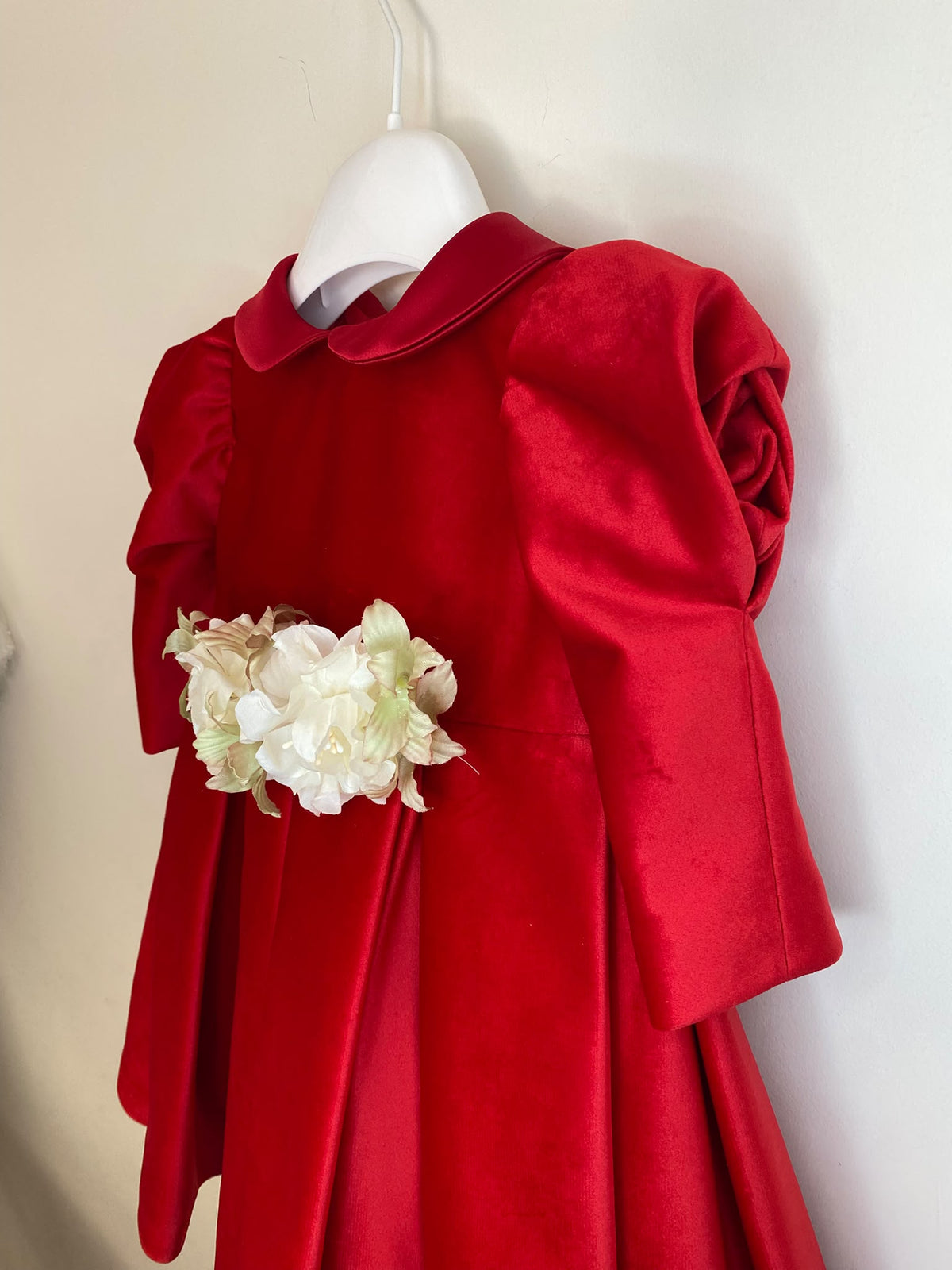 Abito da Cerimonia Bimba in Velluto Rosso con Maxi Fiocco e Fiori  👧✨⭐