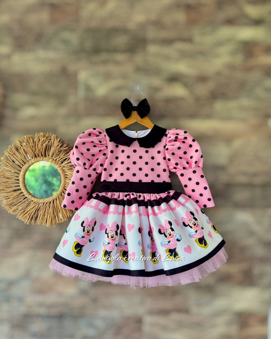 Minnie love pink